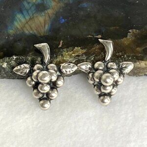 VTG Sterling Silver 925 Mexico Grapes Bunch Fruit Figural Screw Back Earrings